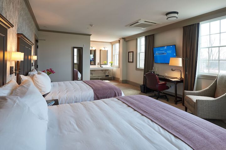 The Groton Inn
