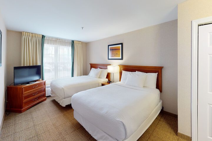 Smart Suites an Ascend Collection Hotel