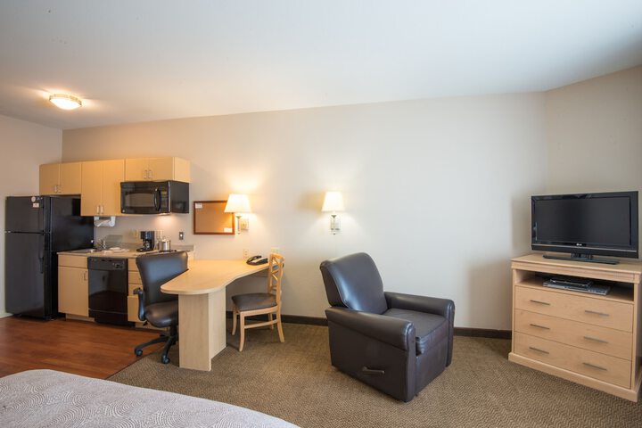 Room 27 of 43