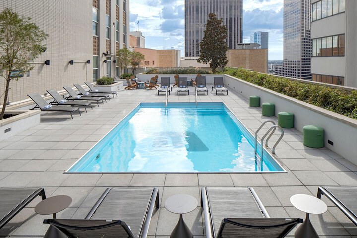 Pool 7 of 65