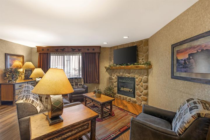 Best Western Plus Kelly Inn & Suites