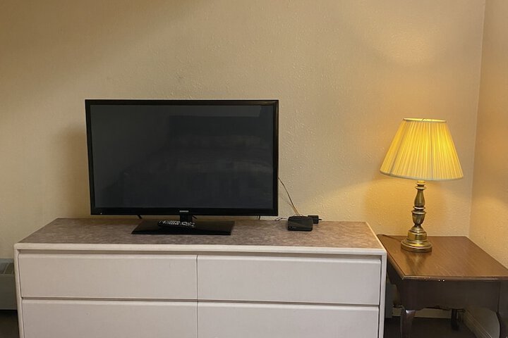 Room 11 of 17