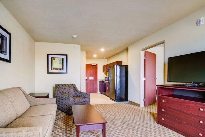 Room 18 of 33