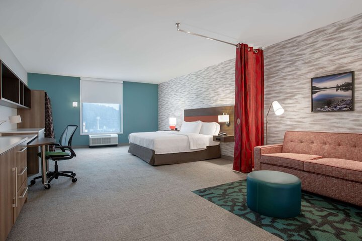 Room 18 of 38