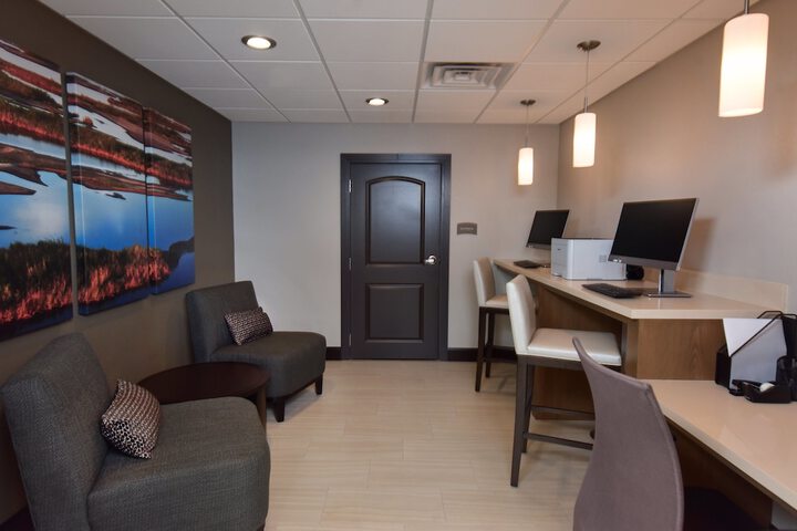 Staybridge Suites Wisconsin Dells - Lake Delton by IHG