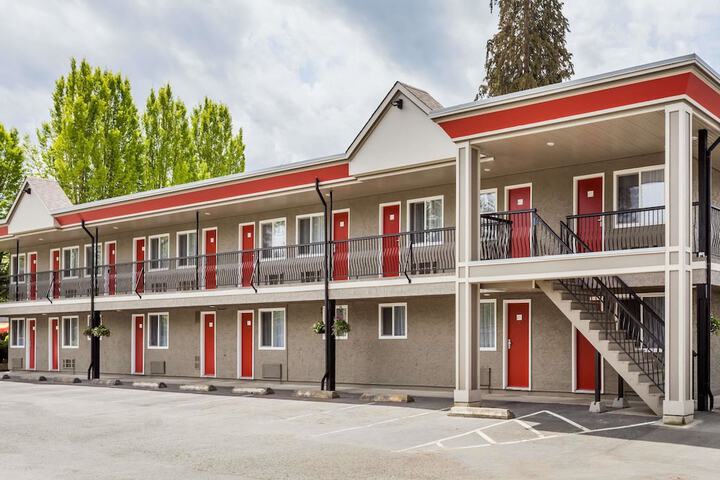 Hotel 3 of 49