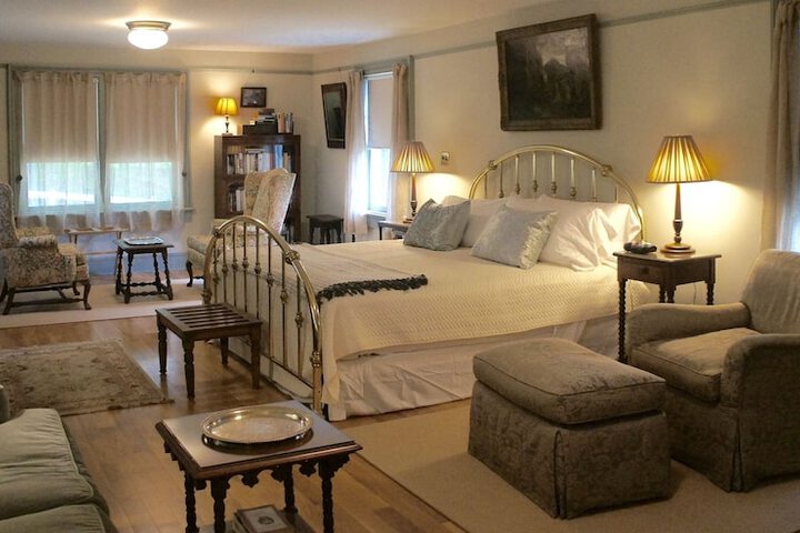 Room 6 of 21
