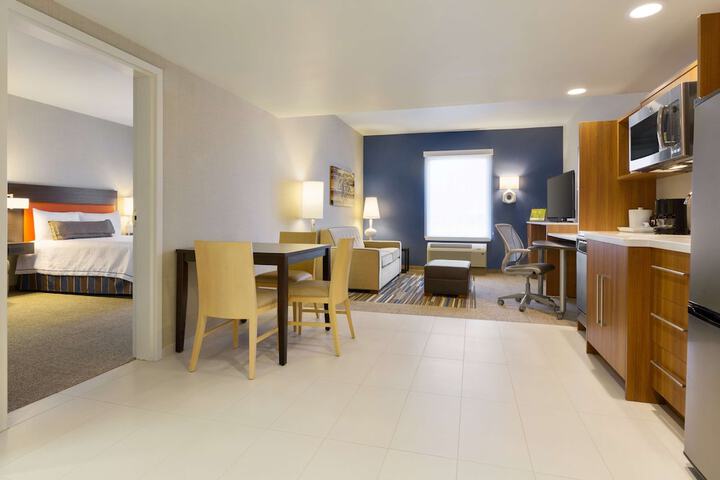 Room 41 of 63