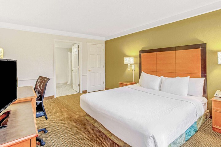Room 20 of 25