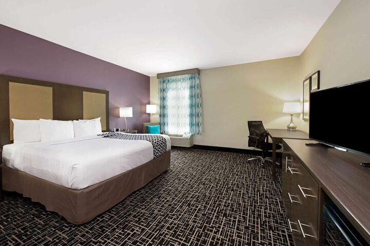Room 10 of 29