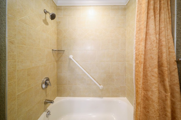 Room 45 of 71