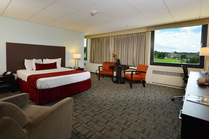 Room 34 of 41