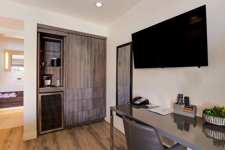 Room 46 of 55