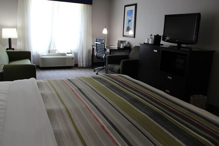 Room 16 of 35