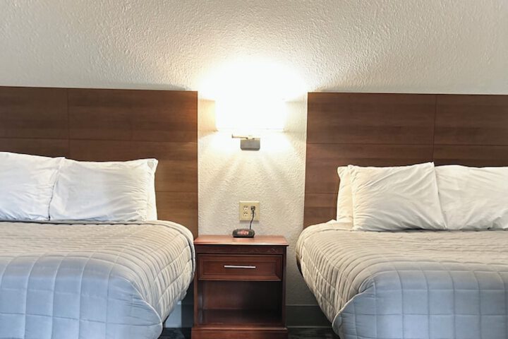 Room 15 of 52