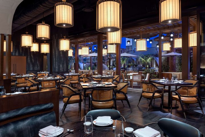 Dining 85 of 126