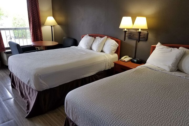 Room 15 of 27