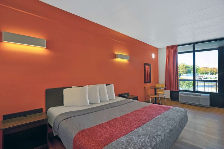 Motel 6 Seaford DE