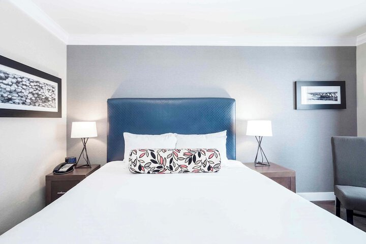 Sandman Signature Prince George Hotel