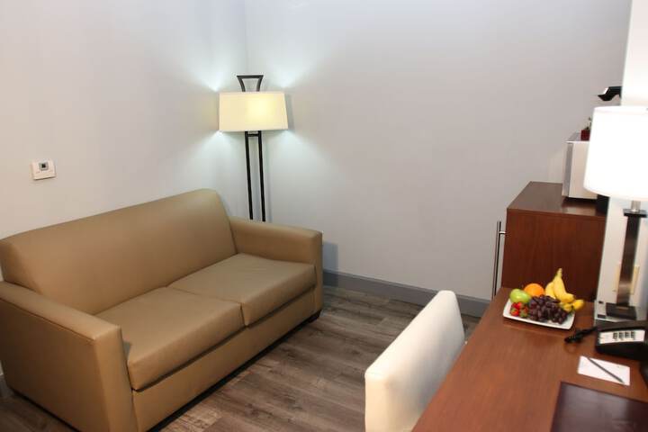 Room 56 of 136