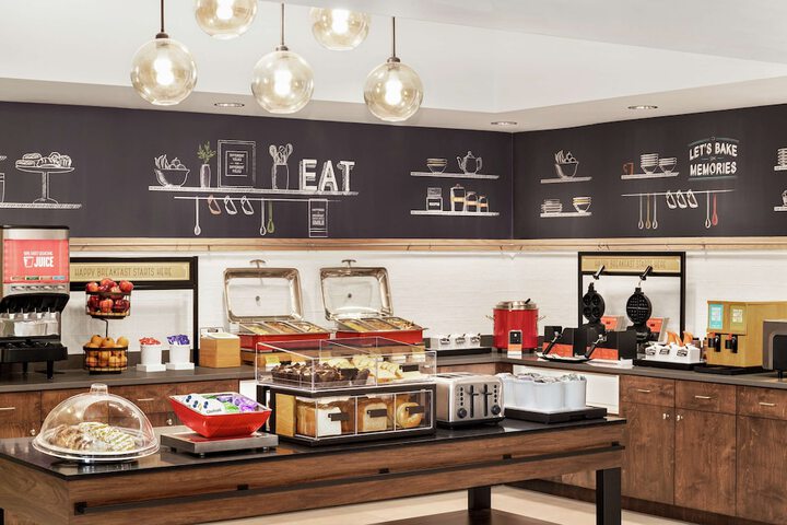 Breakfast/Coffee Service 31 of 35