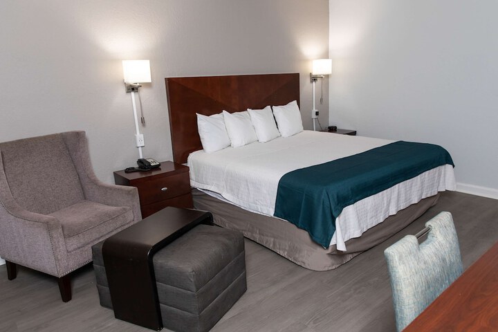 Room 9 of 22