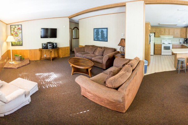 Room 63 of 187