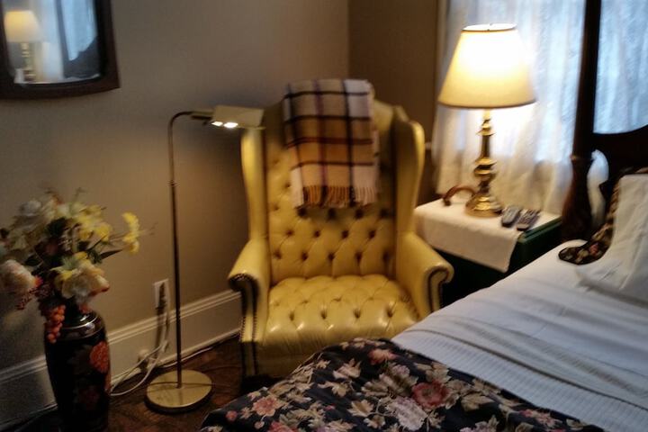 Room 39 of 42