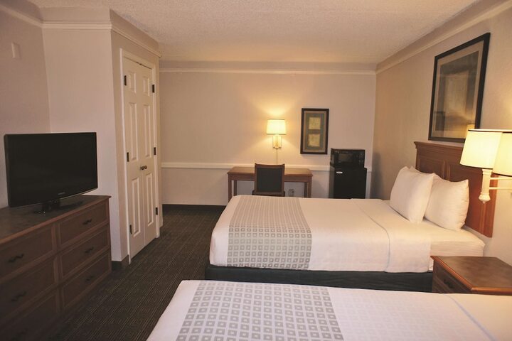 Room 25 of 58