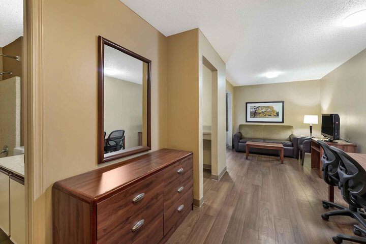 Extended Stay America Suites Cleveland Great Northern Mall