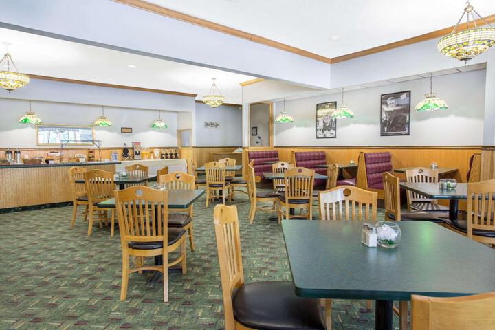 Ramada by Wyndham Painted Post Corning