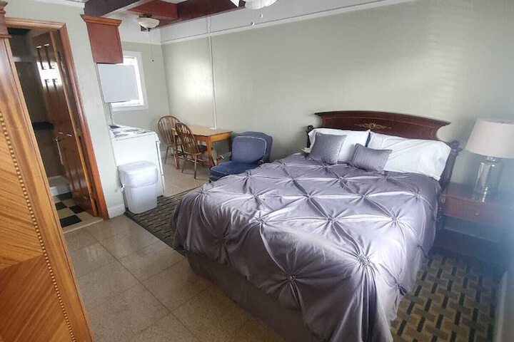 Room 22 of 36