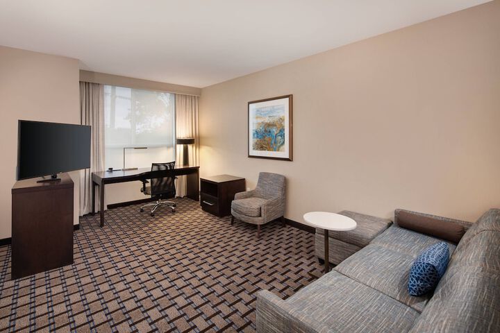Room 12 of 36