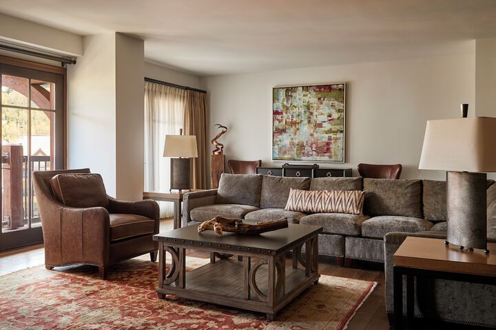 Madeline Hotel & Residences Auberge Collection