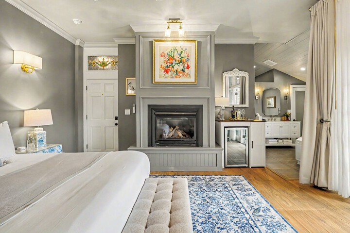 McCully House Inn