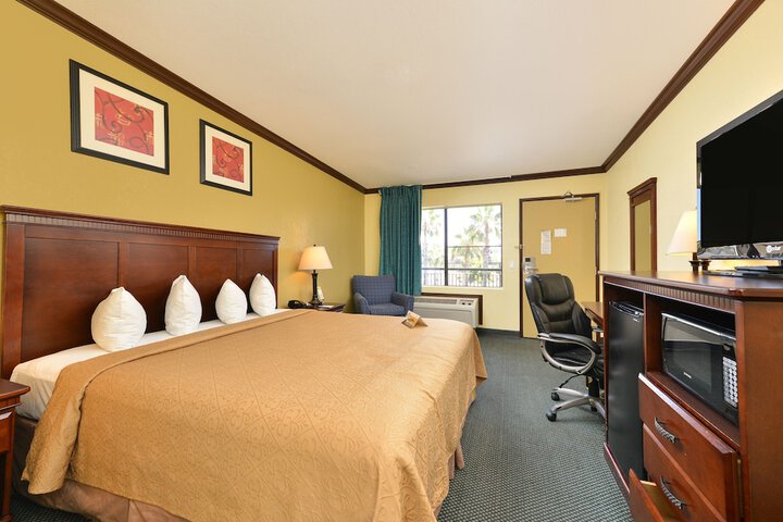 Room 31 of 52