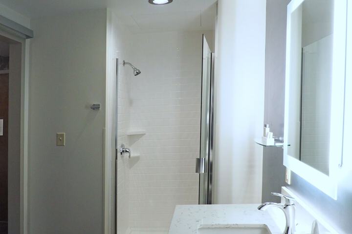 Room 52 of 65