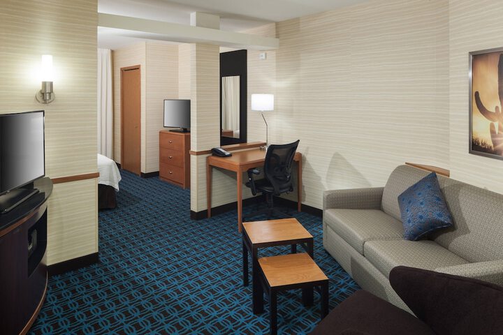 Room 21 of 37