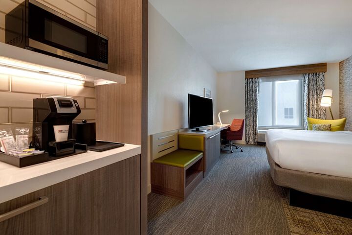 Room 40 of 72