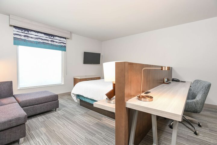 Room 33 of 56
