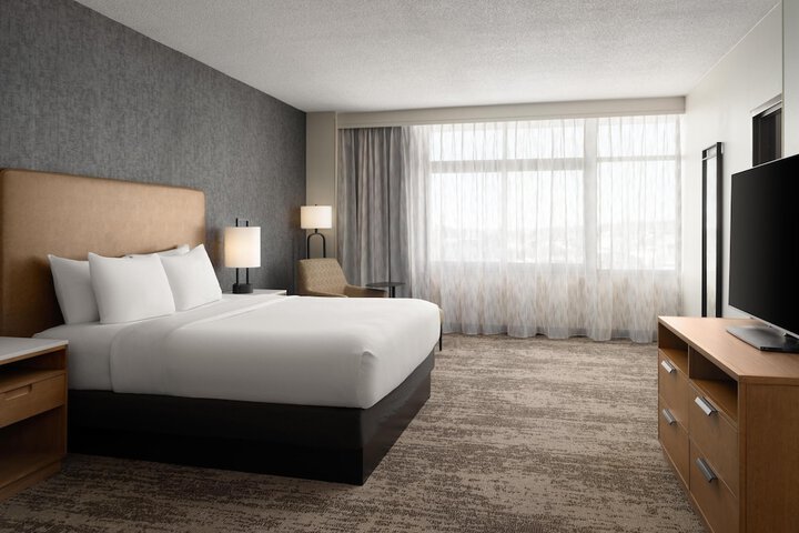 Embassy Suites by Hilton at Hot Springs Convention Center