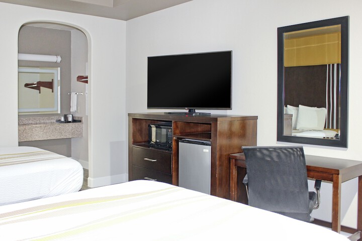 Room 22 of 27