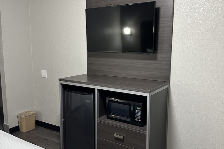 Room 4 of 22