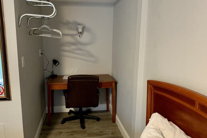 Hill Top Motel