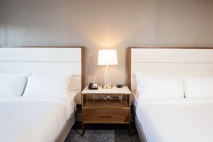 Room 7 of 33