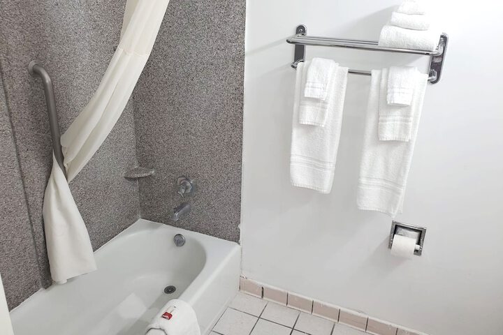 Coratel Inn & Suites by Jasper New Braunfels IH-35 EXT 189