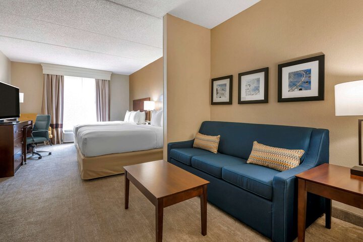 Room 36 of 47