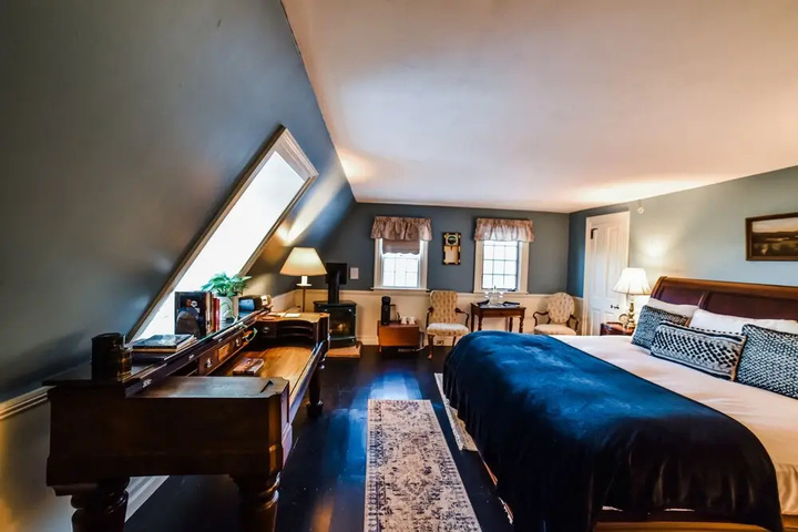 ADAIR COUNTRY INN AND RESTAURANT