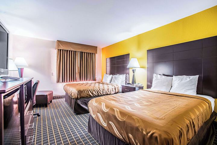Room 34 of 60