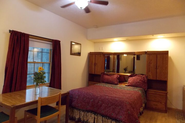 Room 28 of 38